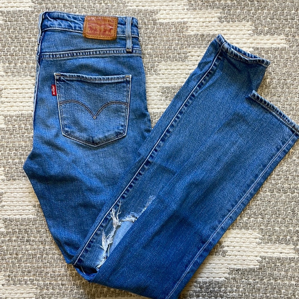 Distressed Levi jeans